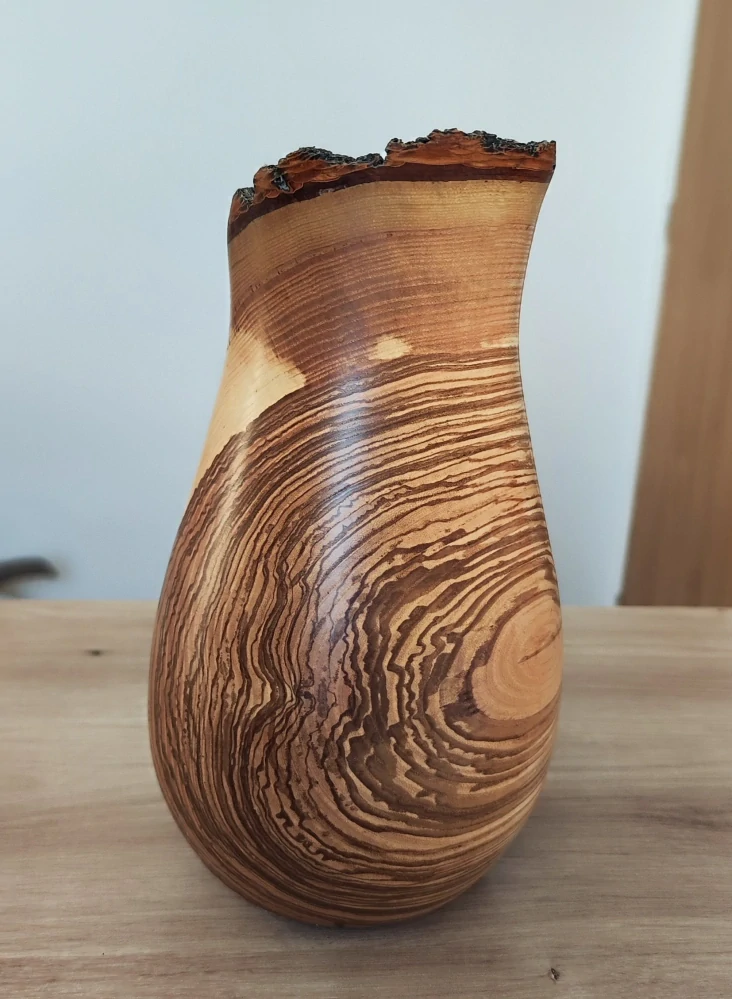Dřevěná váza "Lidka"